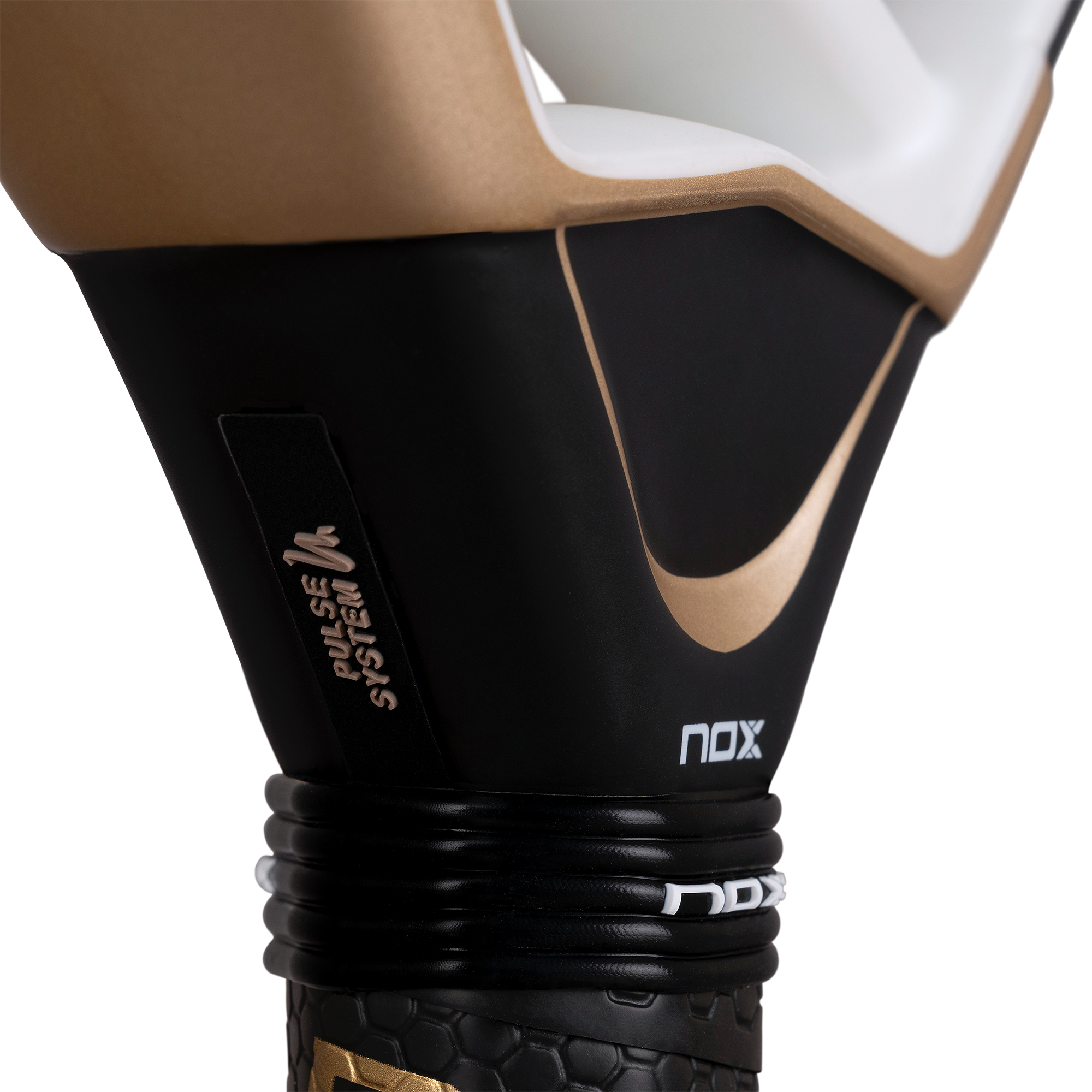 Nox AT10 Luxury Genius 18K Alum 2026 by Agustín Tapia